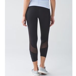Lululemon Seek the Heat Black 7/8 Mesh Pockets
